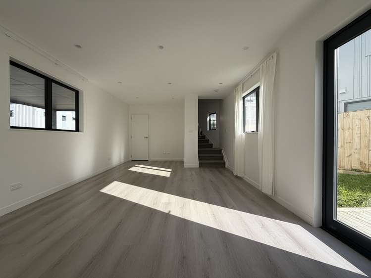 76 Tiri Tiri Road Birkdale_3