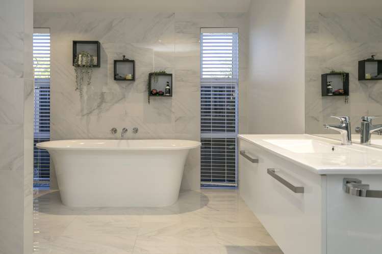 13 The Pheasant Tail Nukuhau_18