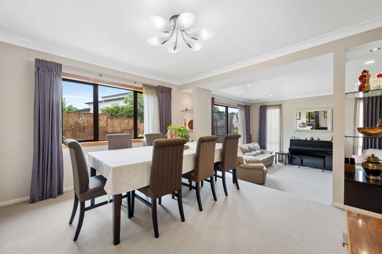 5 Gibbston Crescent Flat Bush_12