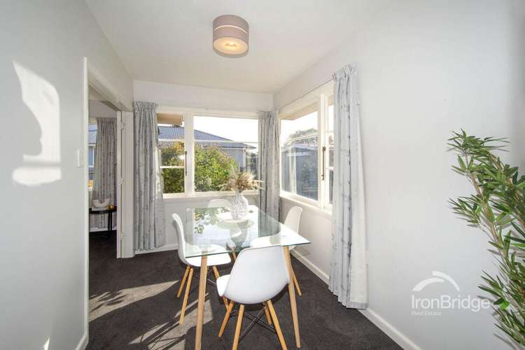 52 North Terrace Darfield_4