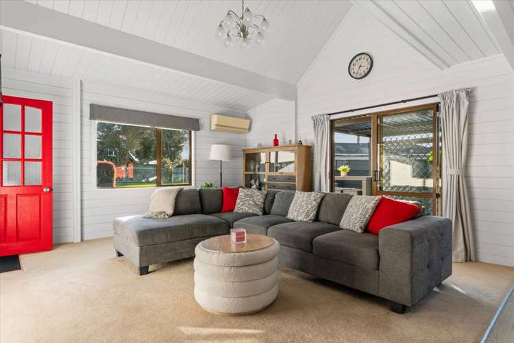 62C Poike Road_2