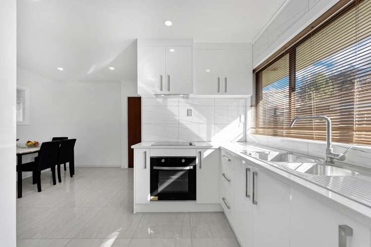 2/6 Station Road Papatoetoe_5