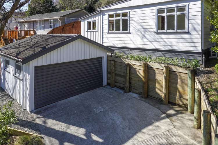 53 Murphy Street Toi Toi_1