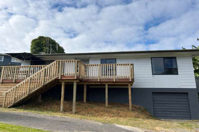 Private 3-Bedroom Home with Stunning Views