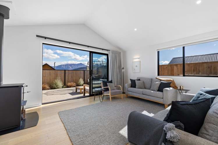 52 Spur Ridge Rise Jacks Point_12