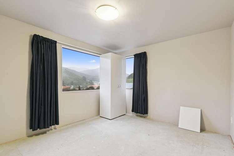 14b Domanski Crescent Owhiro Bay_7