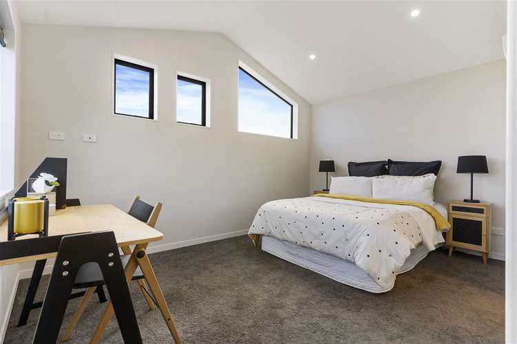 26 Gospel Heights Flat Bush_13