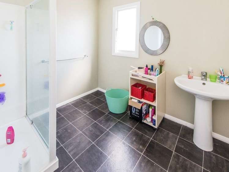 6 Durham Road Springvale_11