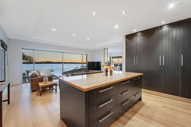 5 Bucklands Beach Road Bucklands Beach_2