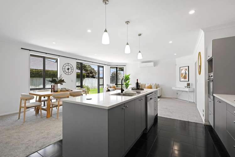 44 Wiltshire Drive Huntington_6