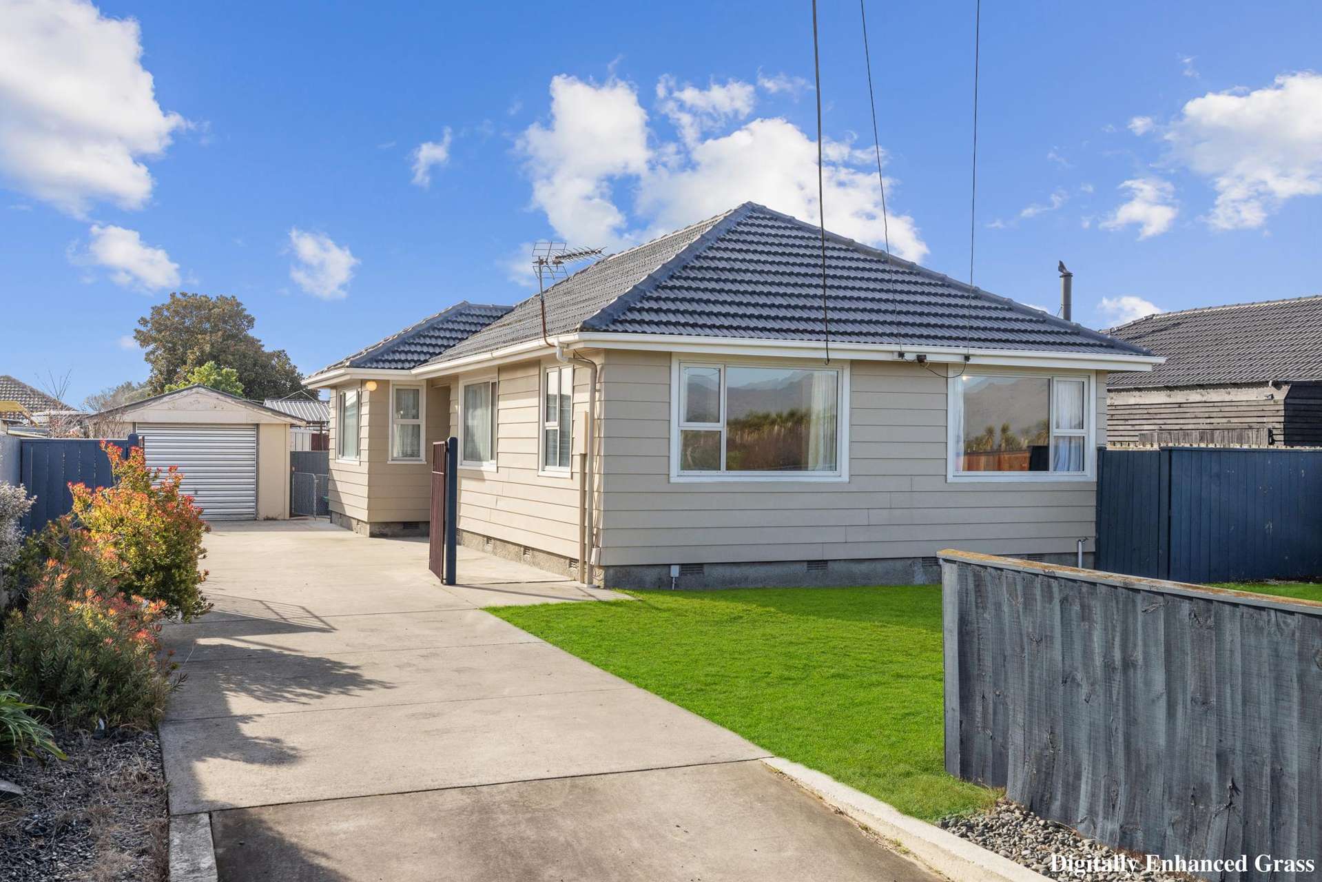405 Breezes Road Aranui_0