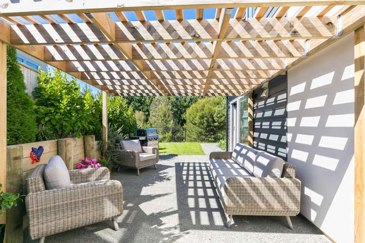 90 Endeavour Drive Whitby_7