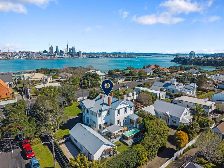 118 Calliope Road Stanley Point_37