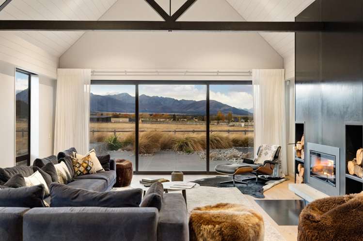 10 Musterers Way Twizel_12