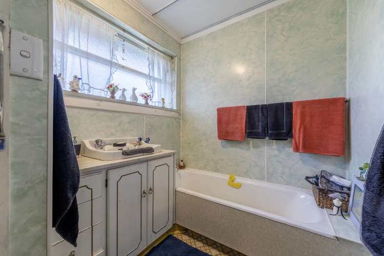 78 Le Cren Street Seaview_10