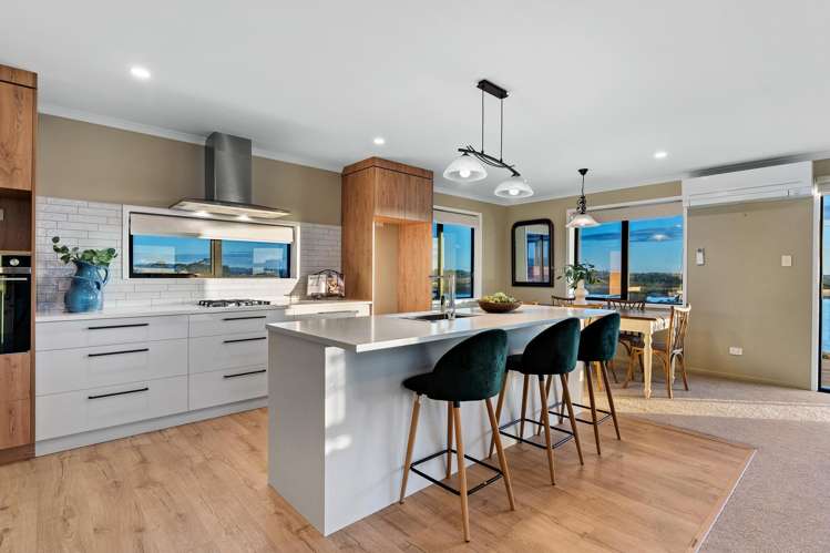 6 Emerald Avenue Karaka_5