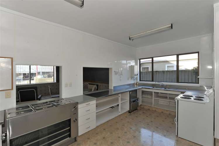 75 High Street Picton_10