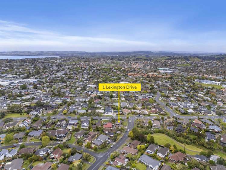 1 Lexington Drive Botany Downs_29