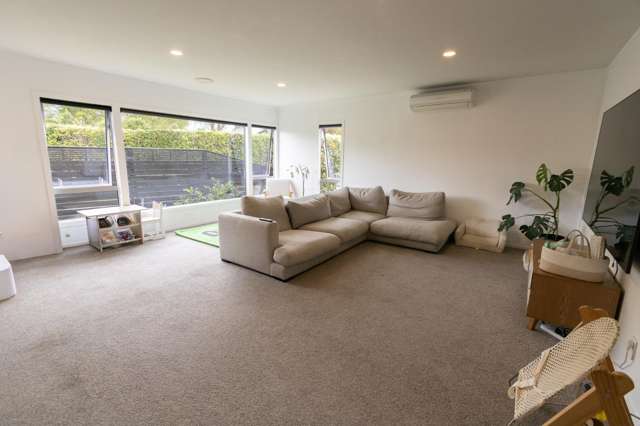 21 Kelly Road 11373_3
