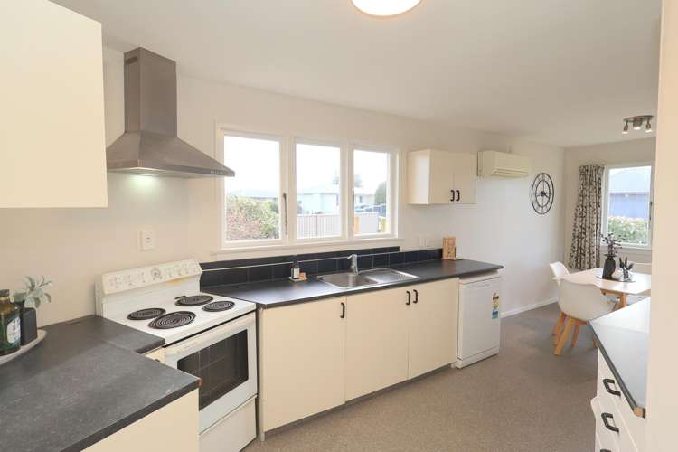146 Edinburgh Crescent Waikiwi_5