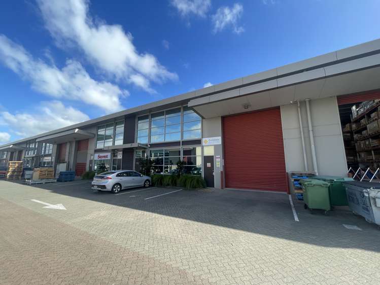 F/61 Hugo Johnston Drive Penrose_4
