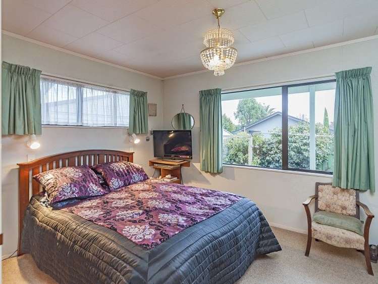 28 Aldinga Avenue Stoke_4