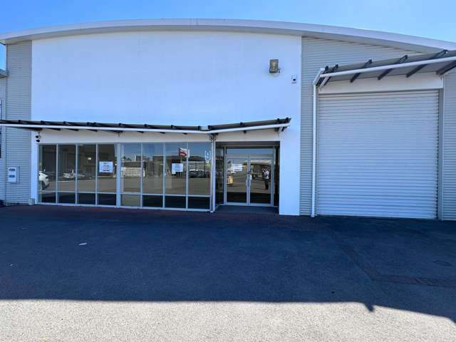 High-Stud Warehouse with Office & Yard - Waterford Street