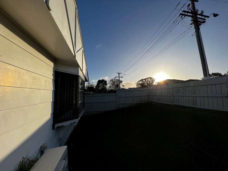 1/6 Manuka Road Glenfield_0
