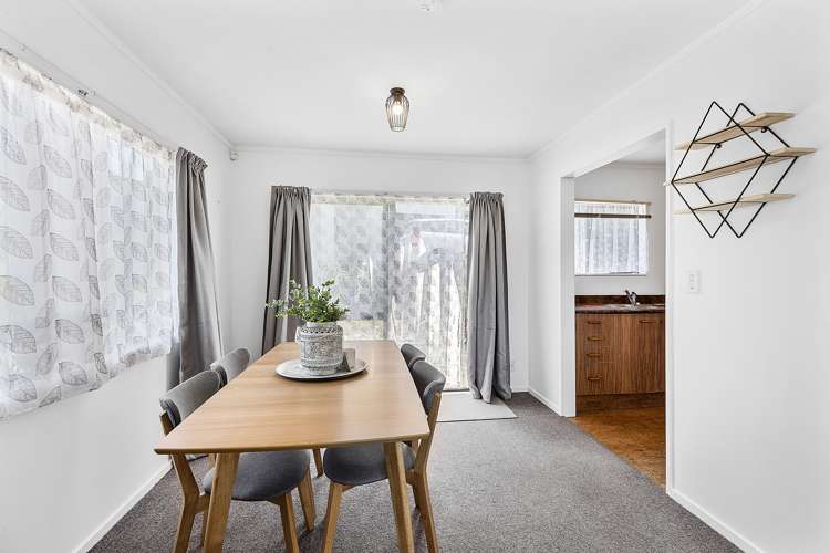 5b Bury Grove Strathmore Park_5