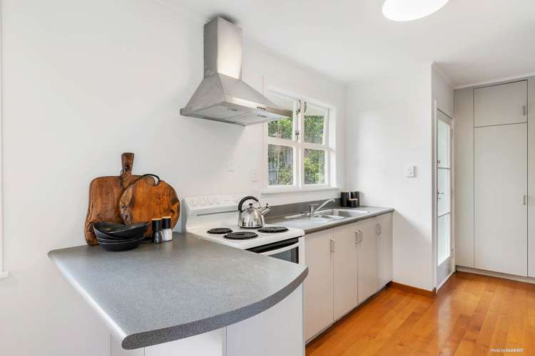 14 Royal View Road Te Atatu South_6