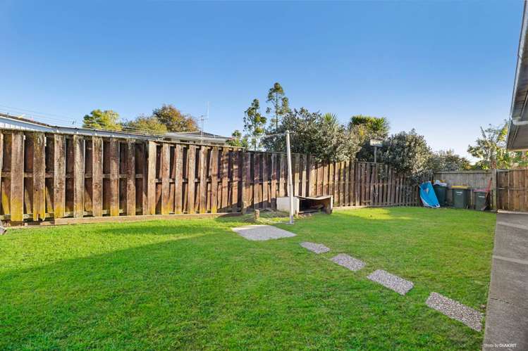 1/7 Seakens Way Glen Eden_9