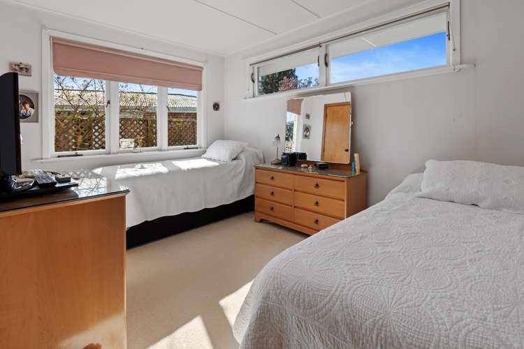 12 Henderson Crescent Parkvale_11