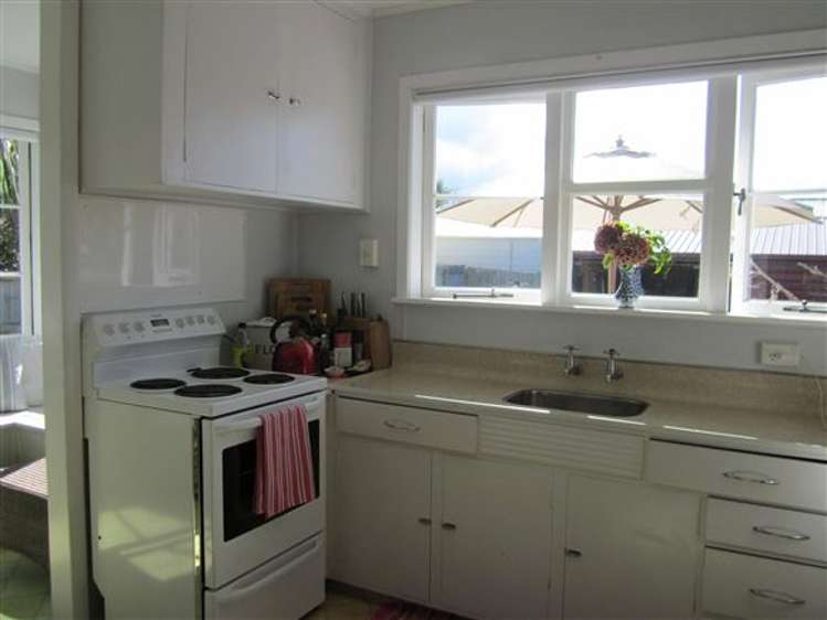 19 Johnston Street Waihi_12