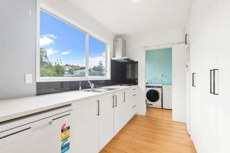 2/35a Woodglen Road Glen Eden_9