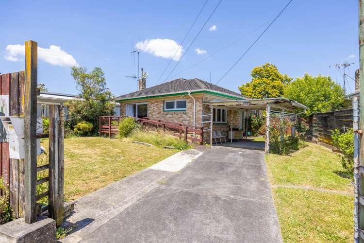 16 Keats Crescent Enderley_1