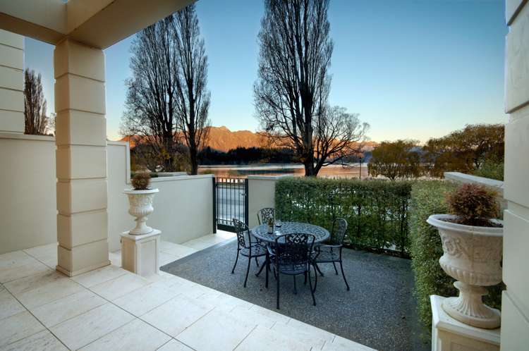 7/70 Lake Esplanade Queenstown_0