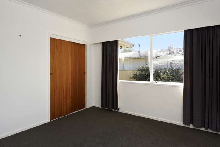 16 Kipling Crescent Stoke_14