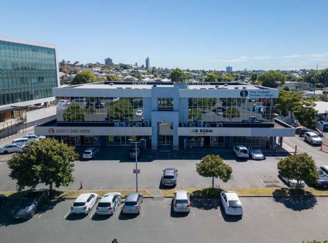 Greenlane Office with Parking