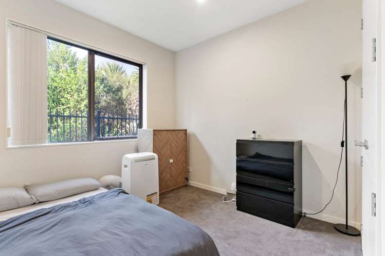 9 Holcroft Street Papakura_26