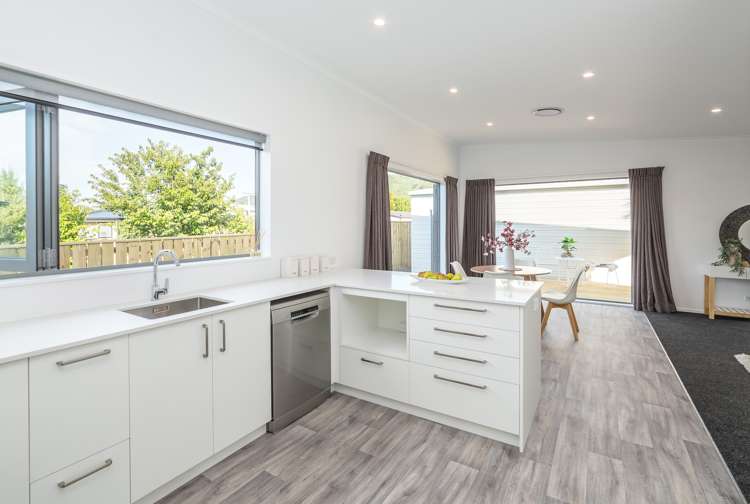 7 Orion Way Featherston_6