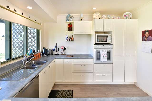 4/12 Miro Street Helensville_1