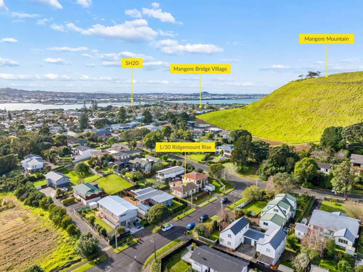 1/30 Ridgemount Rise Mangere Bridge_17