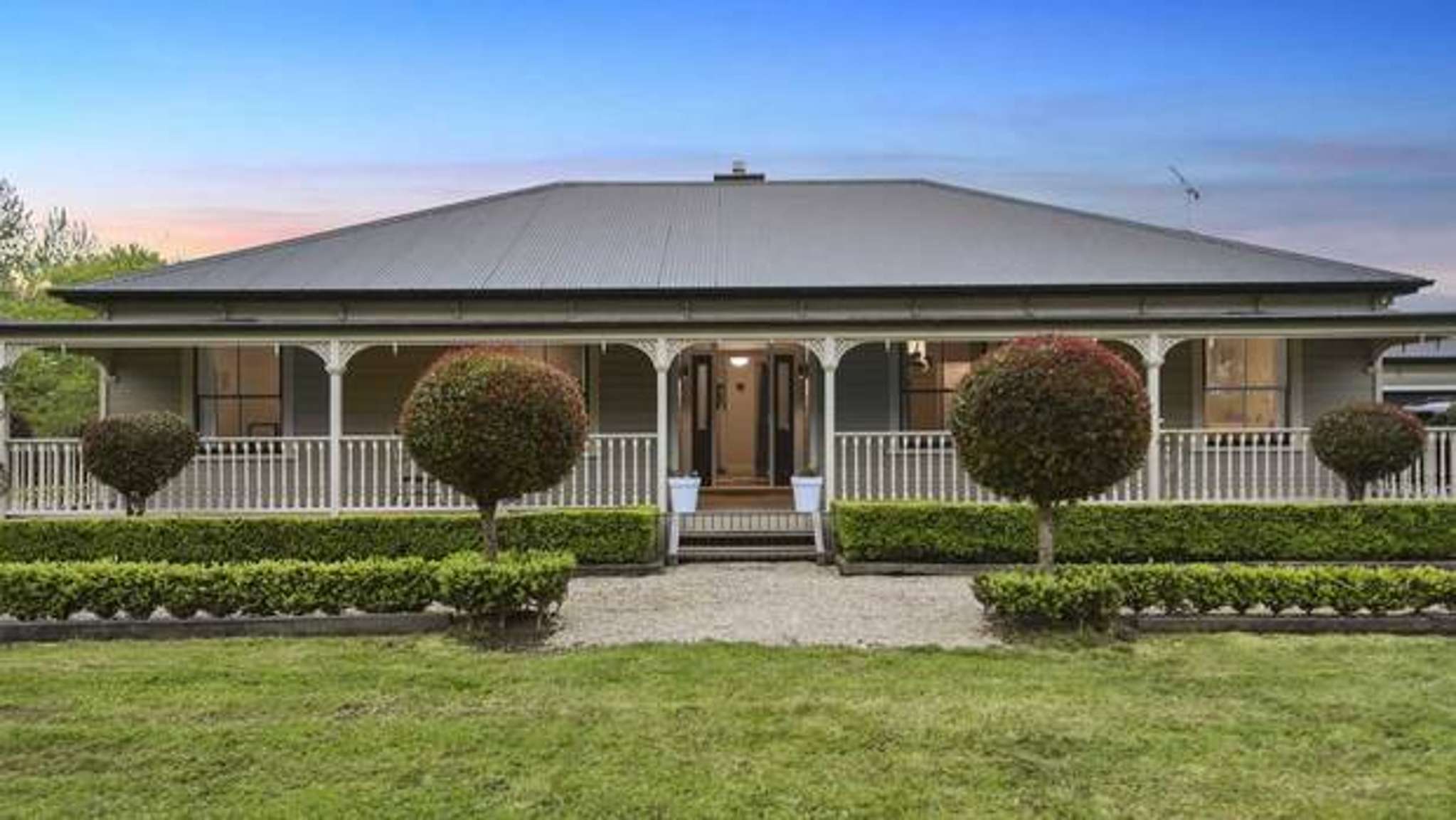 Three luxury homes that'll convince buyers they're movie stars
