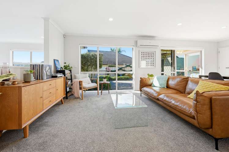 61 Salford Crescent Flat Bush_6