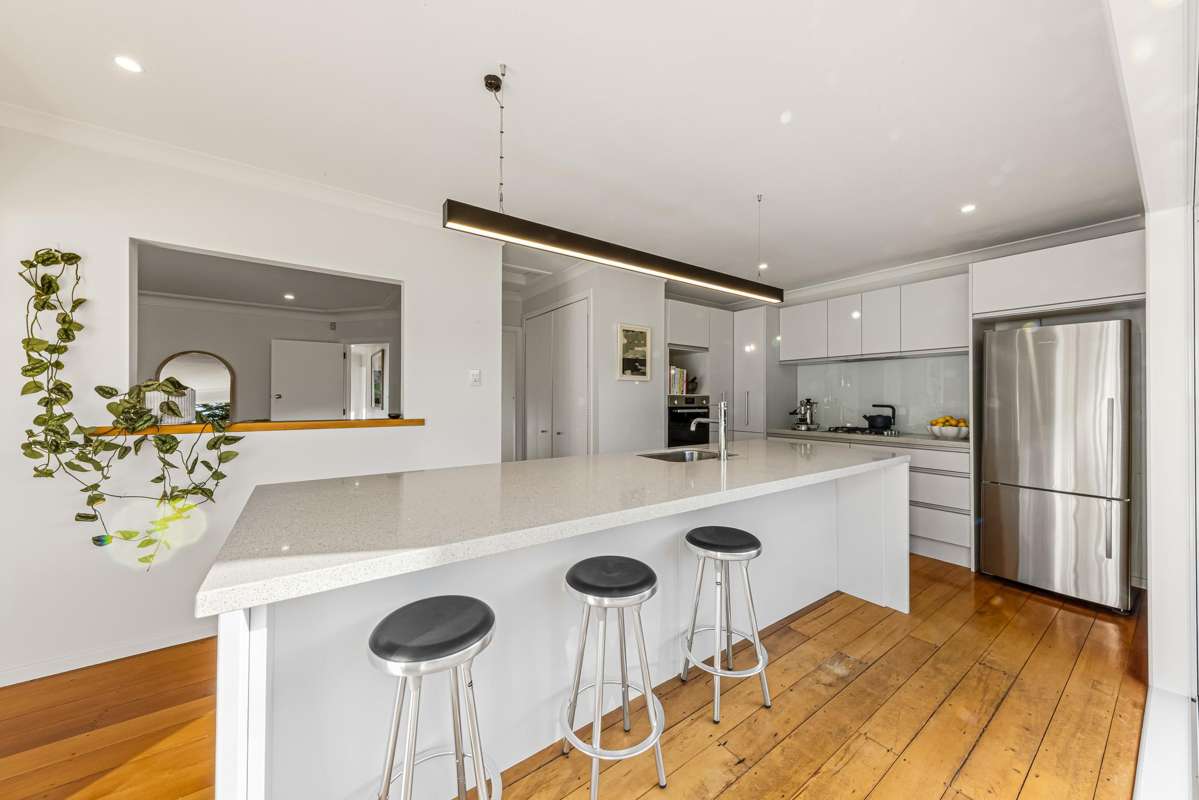 4 Divich Avenue_1