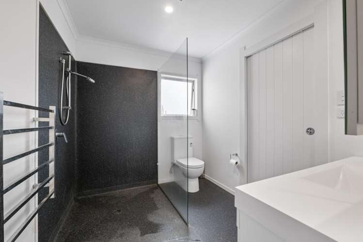 305 Waihi Road Hawera_17