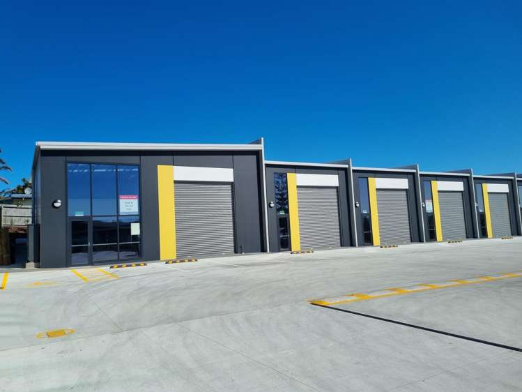 Warehouse/Lot 1 Corner Molesworth and Estuary Drive_0