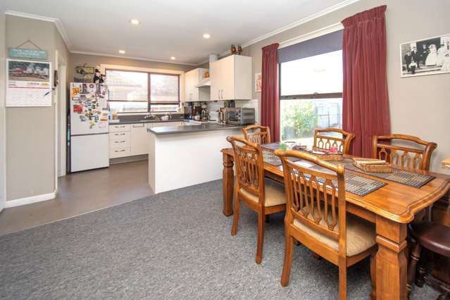 83 Vancouver Crescent Wainoni_4