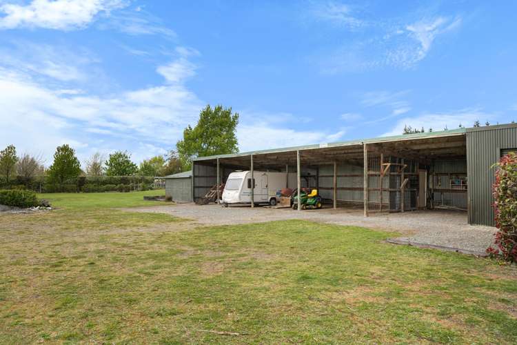 343 Waterholes Road Broadfield_31