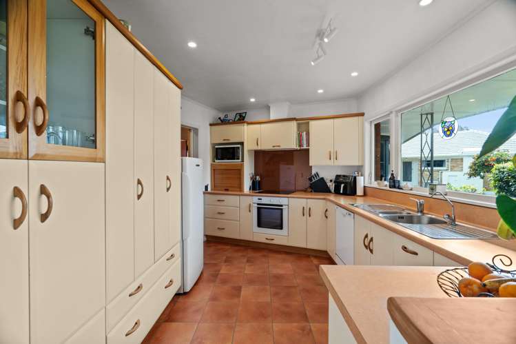 10 Halberg Crescent Whakatane_11